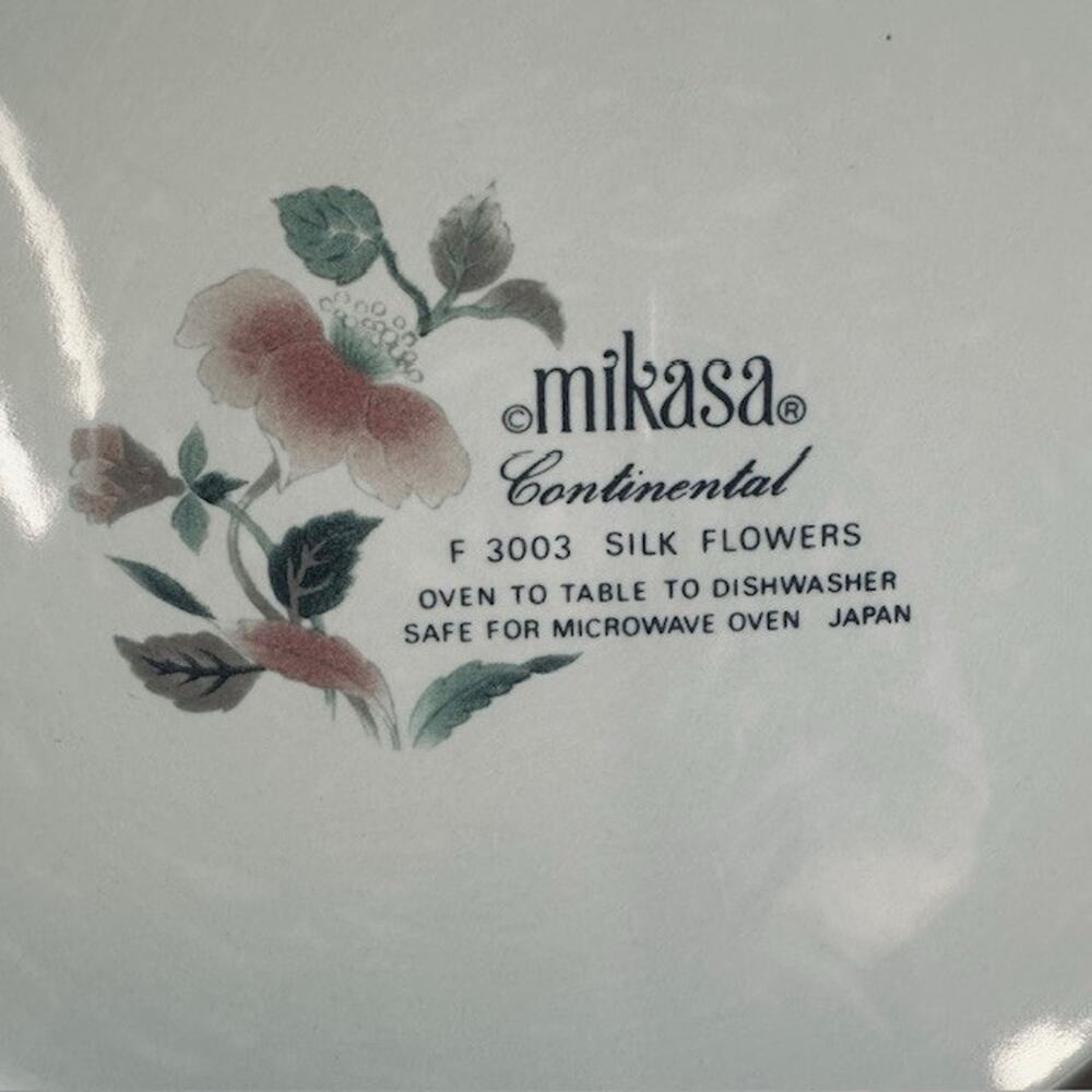 Mikasa Continental Silk Flowers F3003, Dinner Plate, Octagonal, Pink Flowers VTG - Picture 2 of 10
